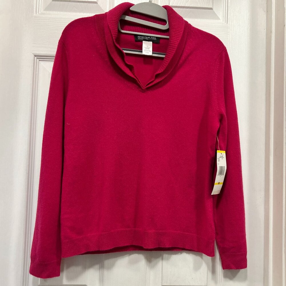 '*** NEW *** Cashmere Sweater - Size M